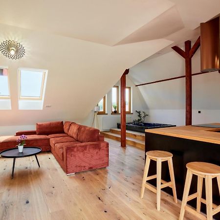Elysium Apartment Kolin Ngoại thất bức ảnh